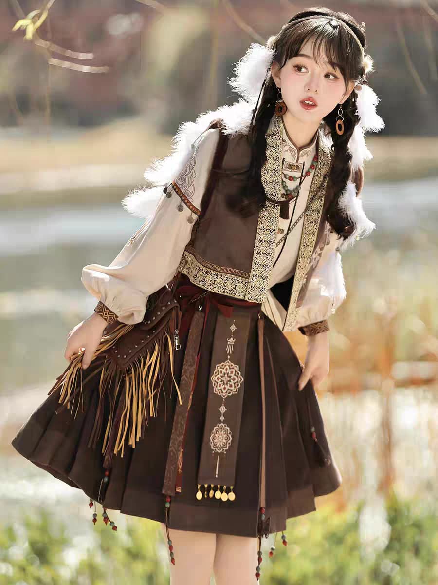 Original Chinese-style national wind vest set new embroidery Hanfu grassland style women's clothing young girl ethnic ancient costume short skirt