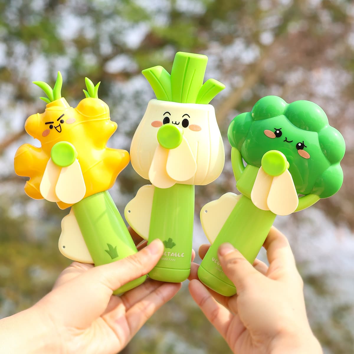 Cross-border creative vegetable series manual hand-pressed small fan student travel summer cool hand-held small fan gift