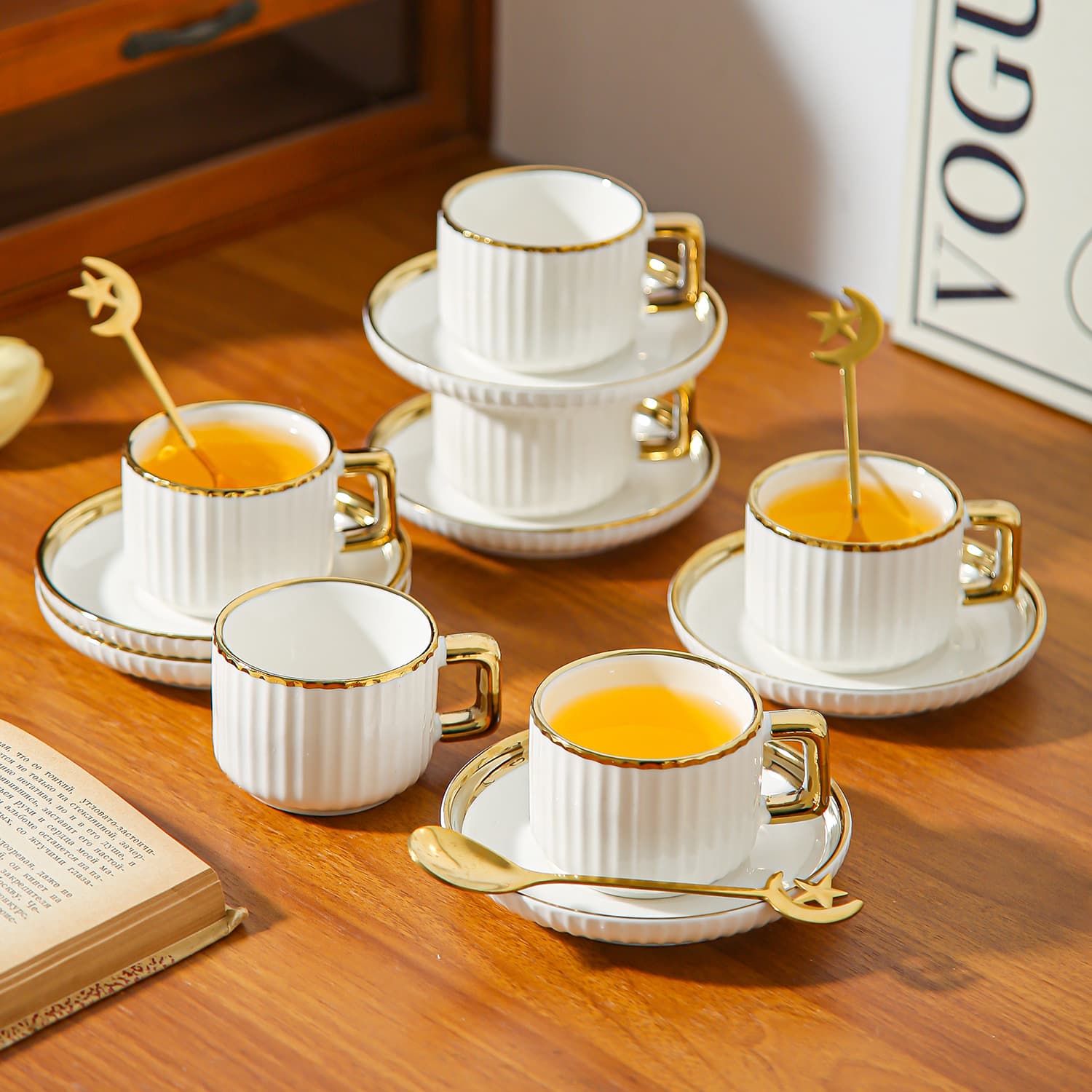 Luxury Ceramic Coffee Cup Set with Gold Rim Star Moon Spoon 100ml Arabic Tea Cup Gold Rim Elegant Tea Cup Set