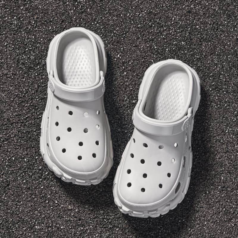 Croc Shoes Men's New Summer Outer Wear Casual Thick-Soled Sandals and Slippers for Couples, Comfortable and Lightweight Toe-Cap Slippers for Women