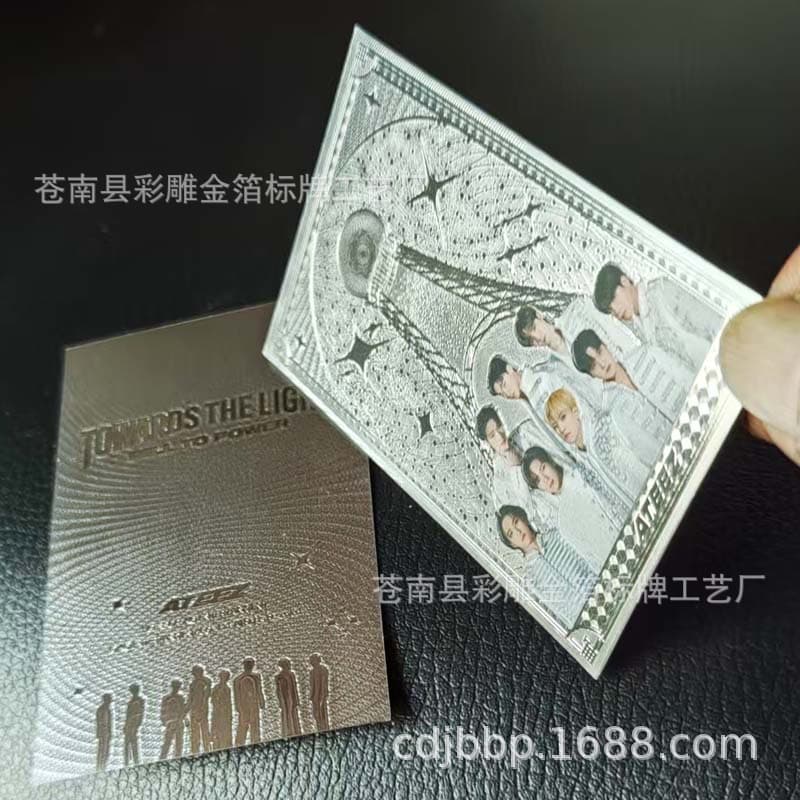 Manufacturer-produced gold foil portrait card, gold and silver foil cards, visitor cards, business cards, gold foil lanyard tags, order supply