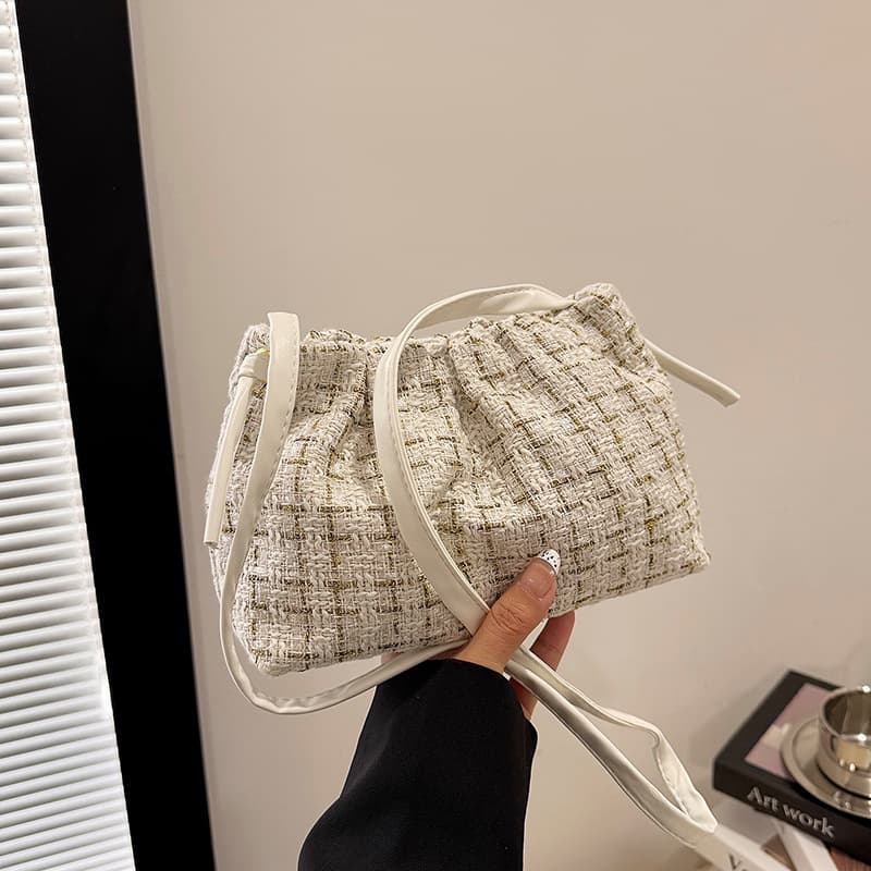 Niche design casual and stylish underarm bag women's trendy bag 2025 autumn and winter new fashion underarm shoulder bag