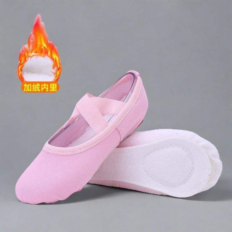 Women's winter fleece-lined and thickened dance shoes with soft soles; autumn and winter warm dance shoes, gymnastics shoes for grade examinations, children's ballet shoes.