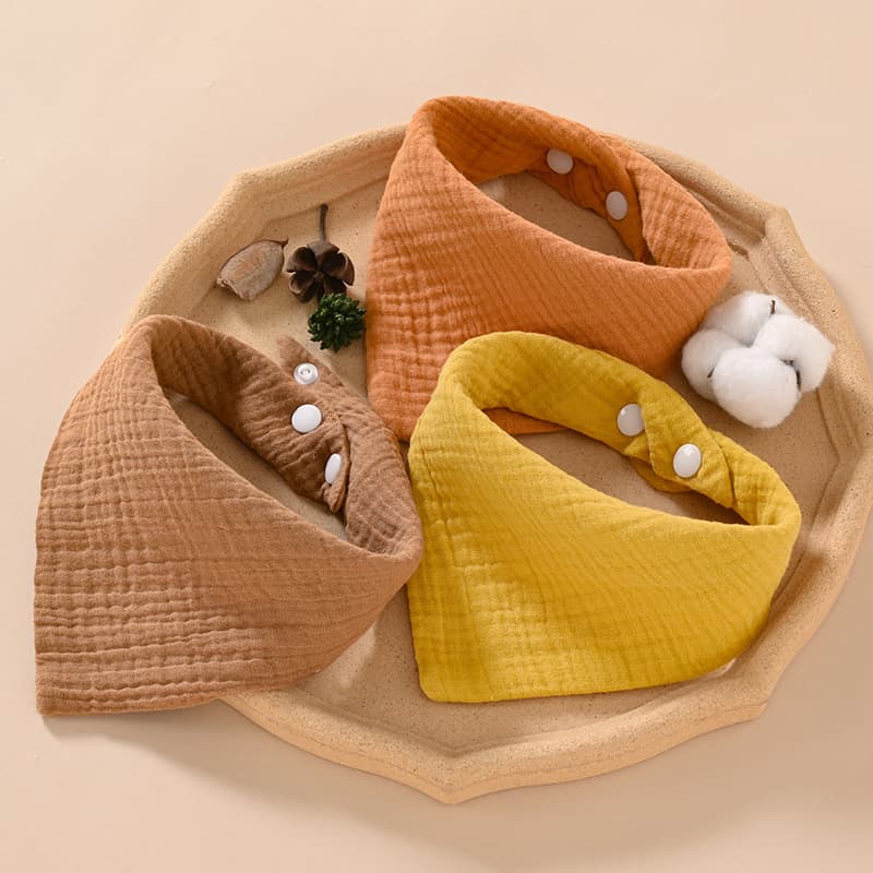 Four-layer gauze triangle towel baby pure cotton bib absorbent water-proof anti-fouling crepe baby bib saliva towel