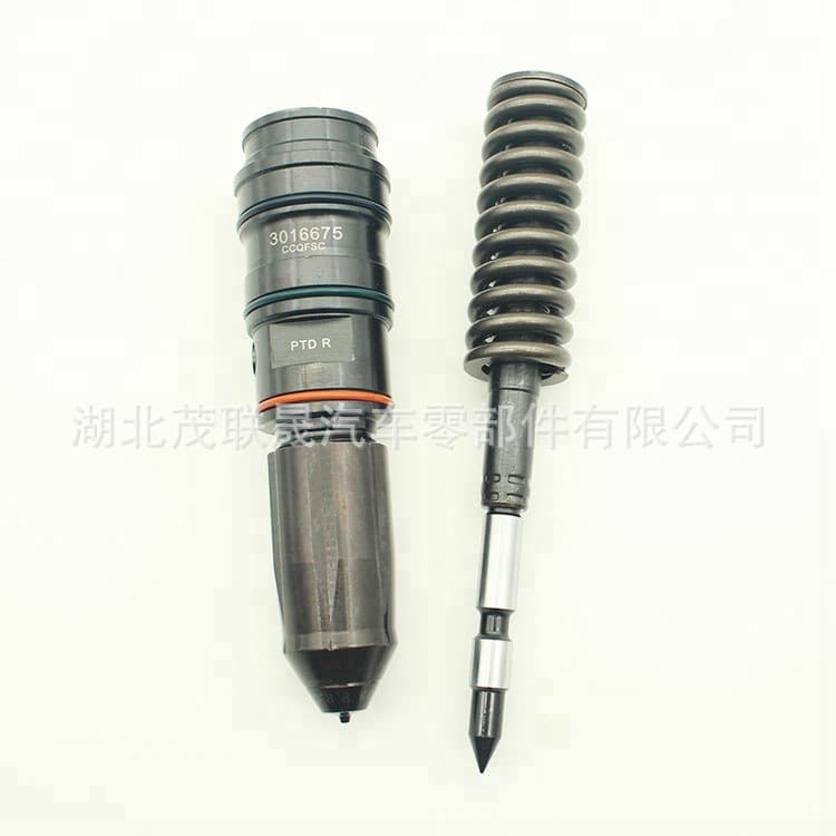 Cummins KTA19 Engine 3016675 Injector Assembly Construction Machinery Excavator Parts Fuel Injector Nozzle