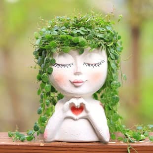 Cross-Border Popular Resin Girl Flower Pot Statue Garden Creative Cute Heavy Makeup Heart Gesture Green Plant Potted Birthday Gift