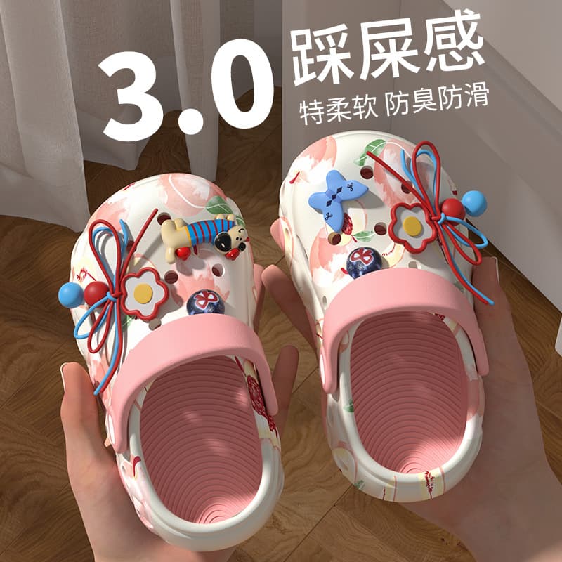 Closed Toe Girls Croc Sandals 2026 Summer Style Kids Little Girls Beach Shoes Big Girls Outdoor Casual Slippers Cartoon