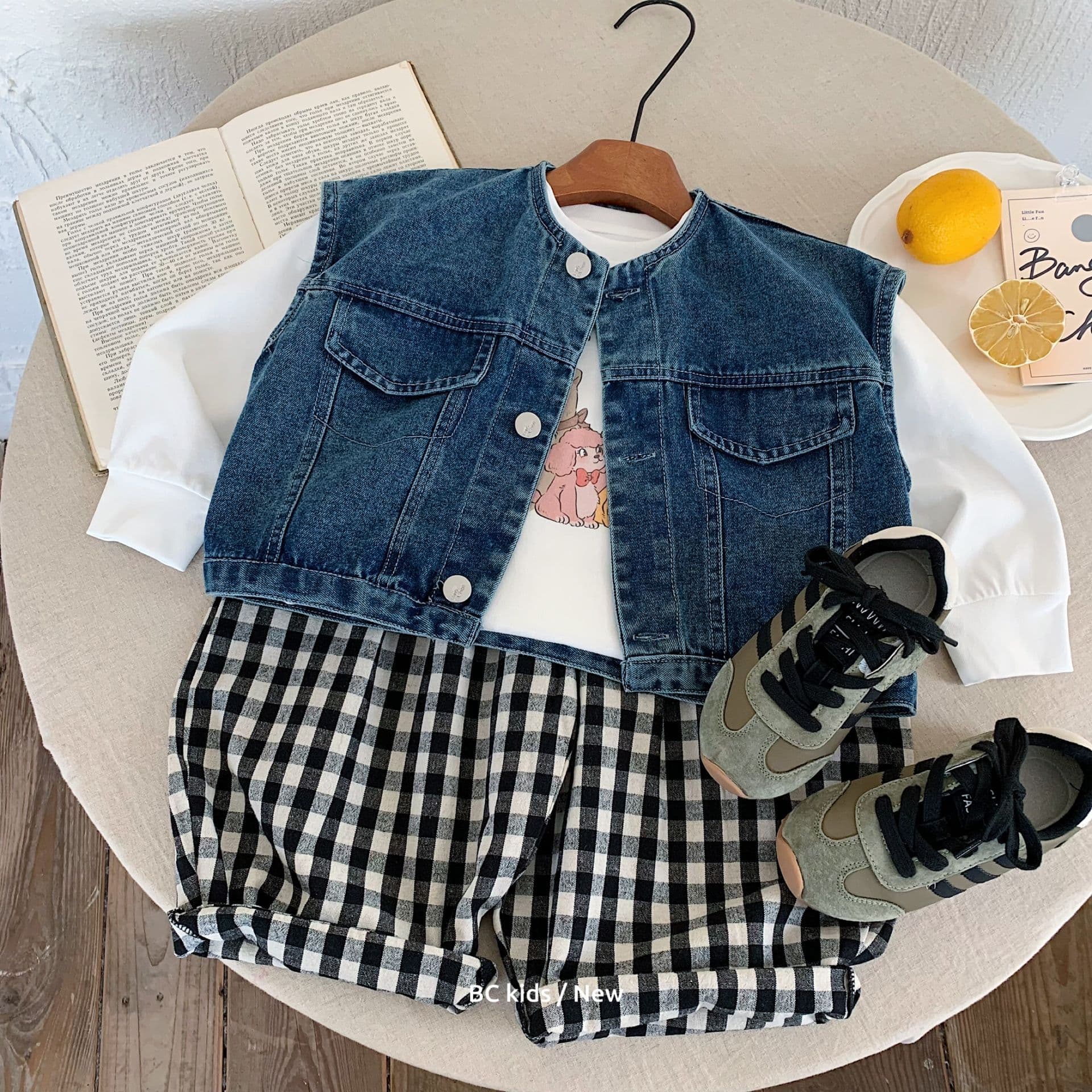 Children's vest Bang Cheng 2025 autumn new unisex baby sleeveless denim wear stylish simple vest H0059