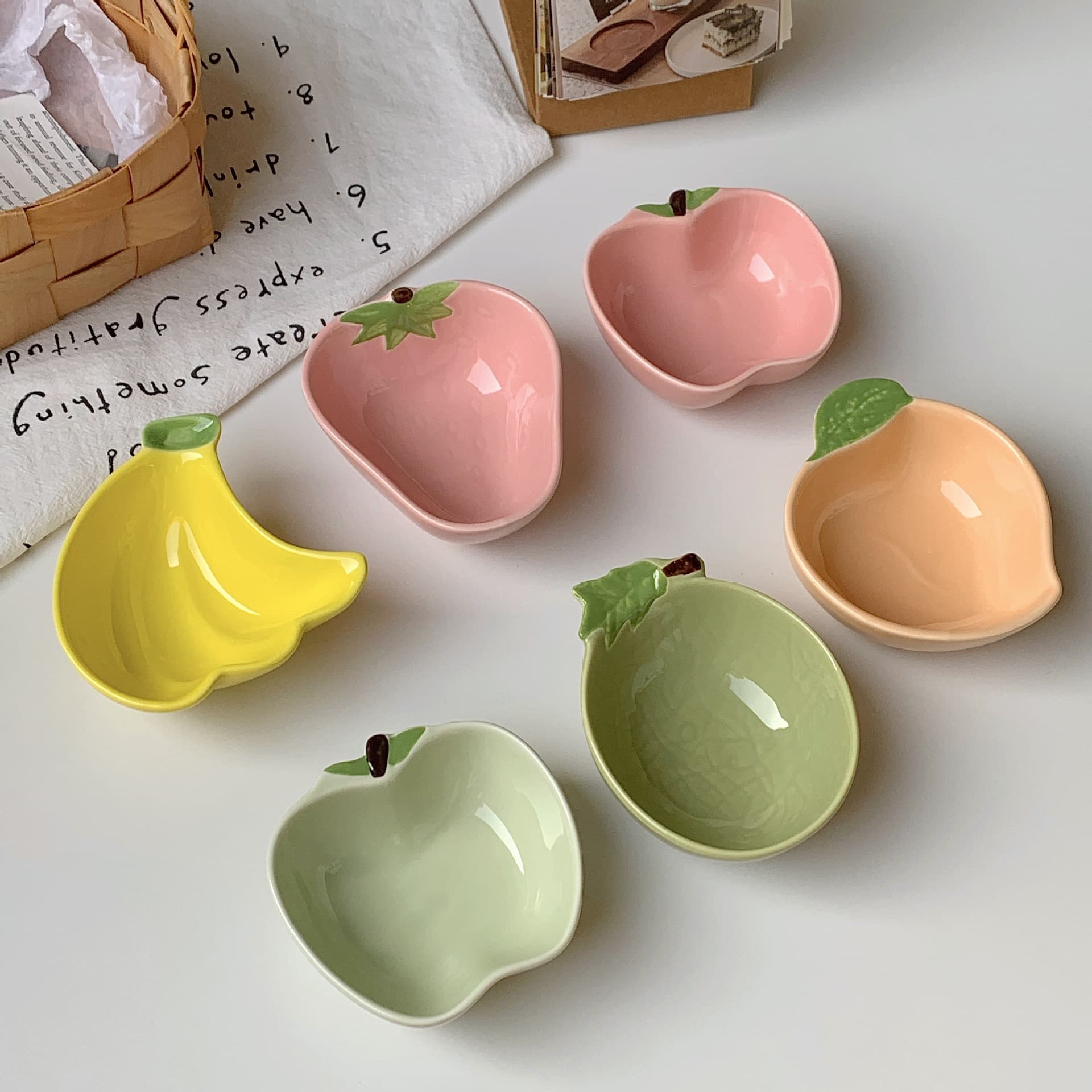 Cute Cartoon Ceramic Small Dish, Dipping Sauce Plate, Home Snack Plate, Bone Plate, Soy Sauce Dish