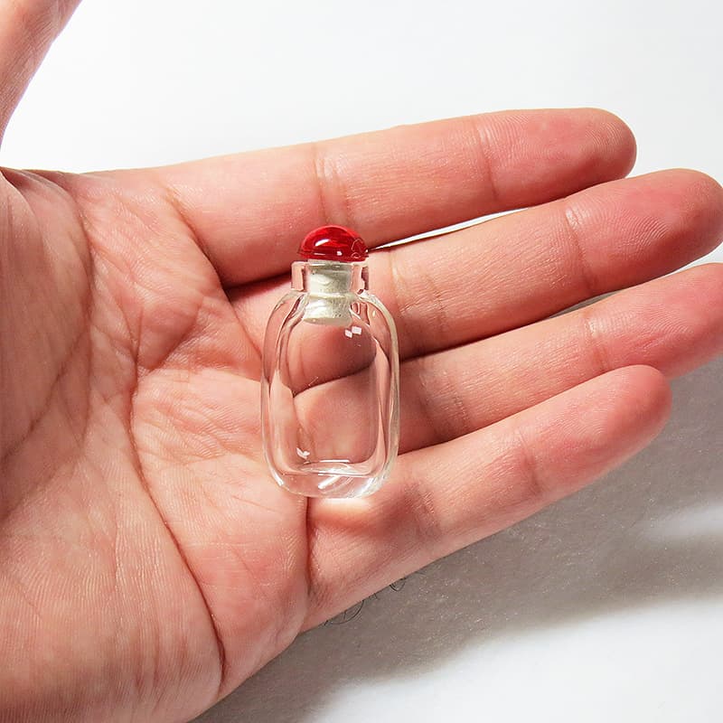 Essential Oil Bottle Inner Painted Snuff Bottle White Blank Micro Bottle Water Drop Pendant Filled with Cinnabar Gold Beans Snuff Powder Container Optional Threaded Mouth