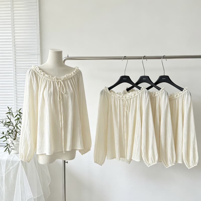 Nuo Chu Para Jie Shijie "Summer Night Breeze" Cupro Tencel French Floral One-Shoulder Long-Sleeve Blouse