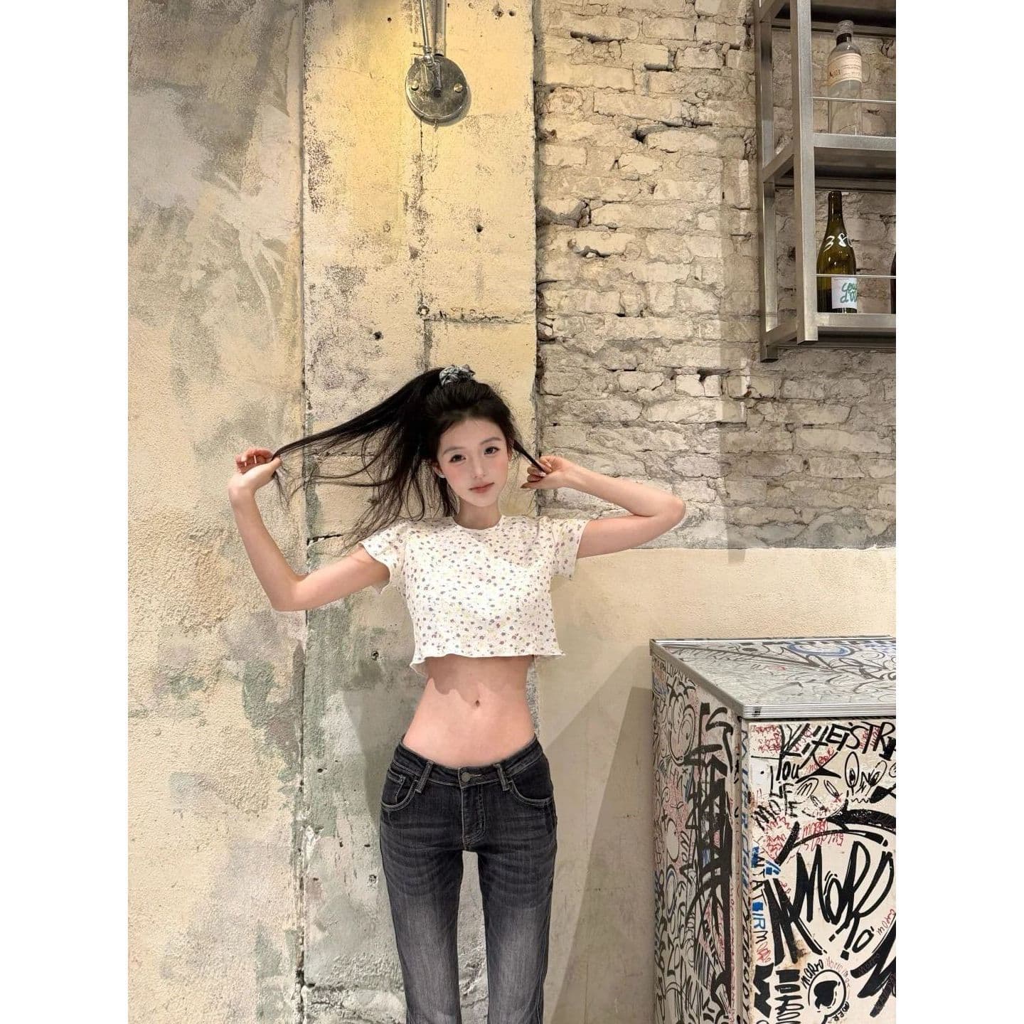 White Floral Print Short Sleeve T-Shirt for Women Summer New Slim Fit Shoulder-Emphasizing Crop Top Trendy
