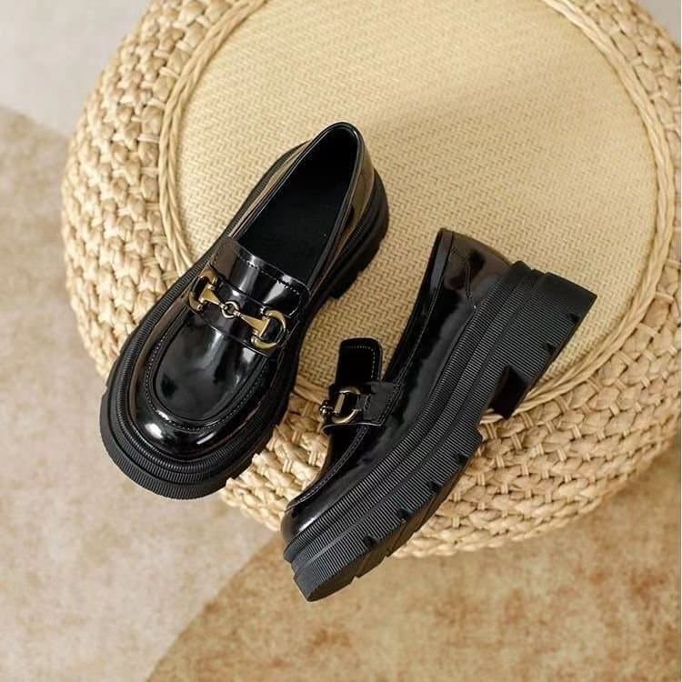 Loafers Women 2026 Spring British Style Slip-on Leather Shoes Round Toe Thick Sole Autumn Single Shoes