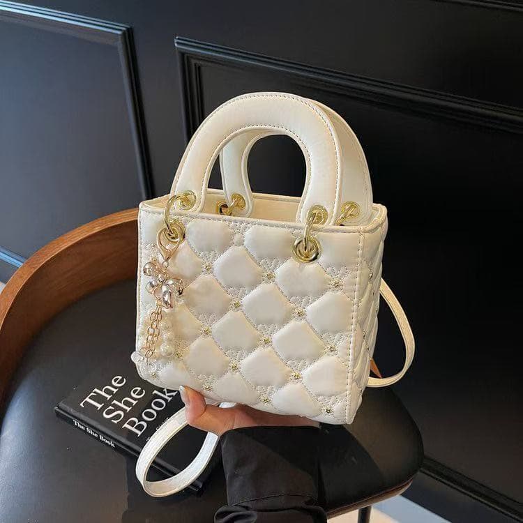 High-end Korean-style Handbag for Women 2026 New Trendy Crossbody Bag Viral Spring Quilted Shoulder Bag