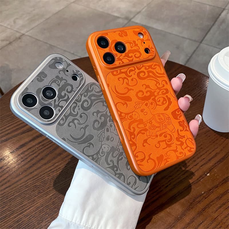 Instant 17 Auspicious Cloud Horse Money Phone Case Compatible with Apple 16 Pro Max, Leather Texture 13/14/15, Shockproof New Year