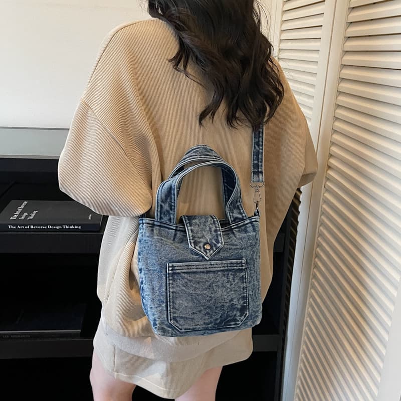 Washed Denim Bag for Women 2026 New Style Fashion High-End Single Shoulder Crossbody Bag Large Capacity Commuter Bucket Bag