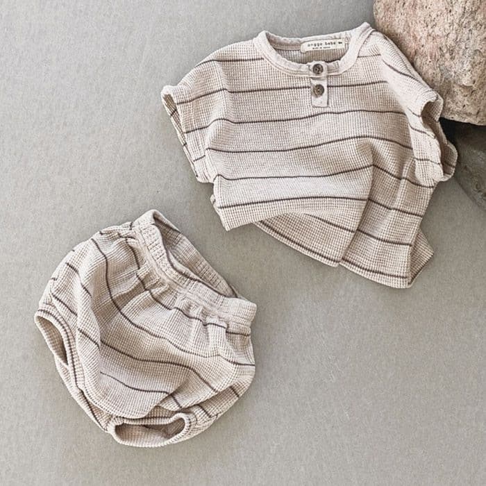 Korean summer baby boy short-sleeved T-shirt shorts two-piece set for infants and middle-aged children fashionable casual striped suit trendy