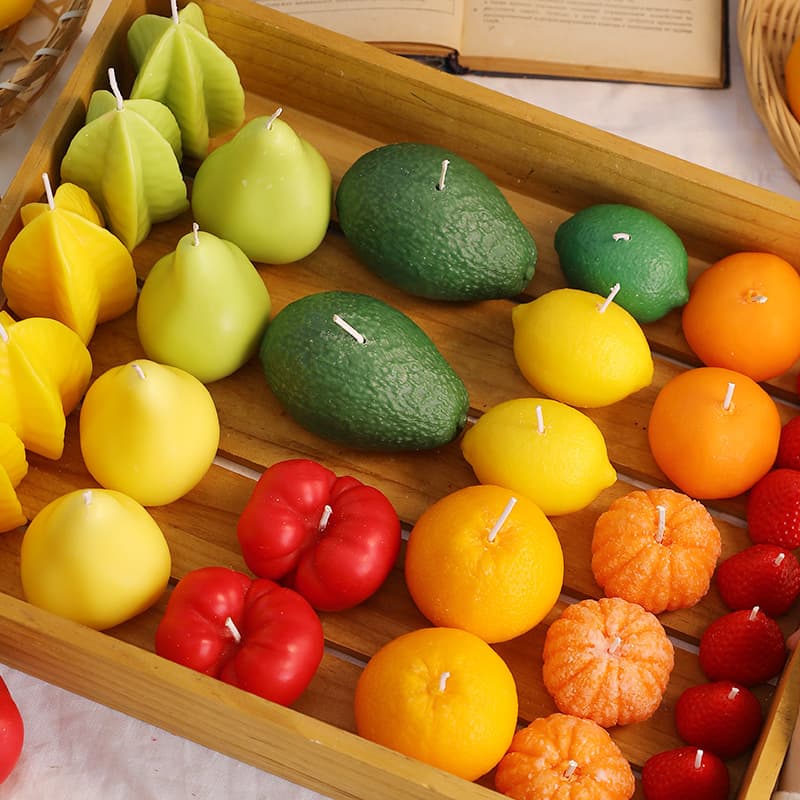 Simulated fruit-shaped fragrance candle souvenir creative orange lemon tomato strawberry apple scented candle
