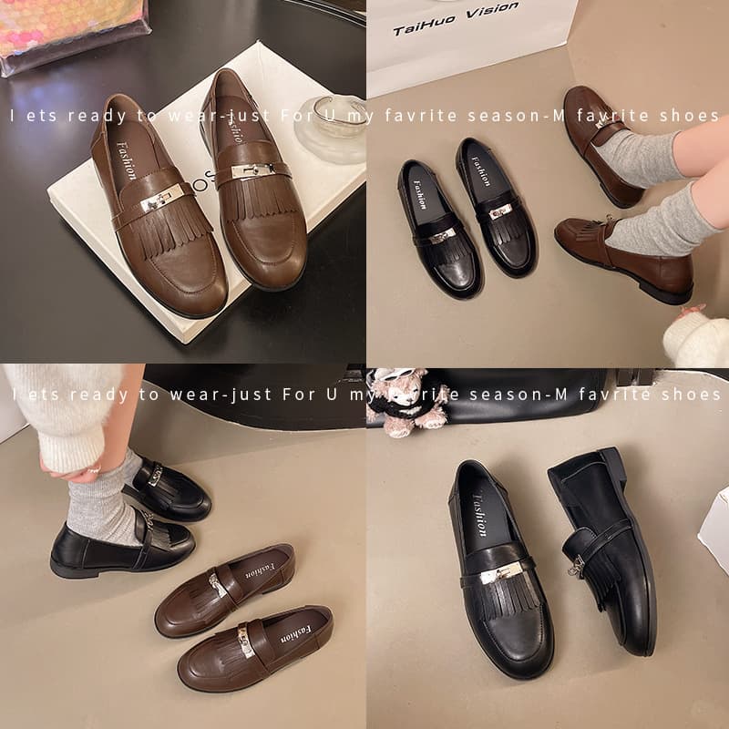Vintage British Style Tassel Loafer Shoes for Women 2026 Spring New Metal Buckle Slip-On Flat Casual Shoes