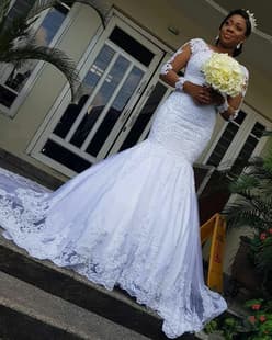 2022 Small Mid Waist High-End Zipper Style Slim Fit Wedding French Simple White Long Sleeve Wedding Dress Factory Processing