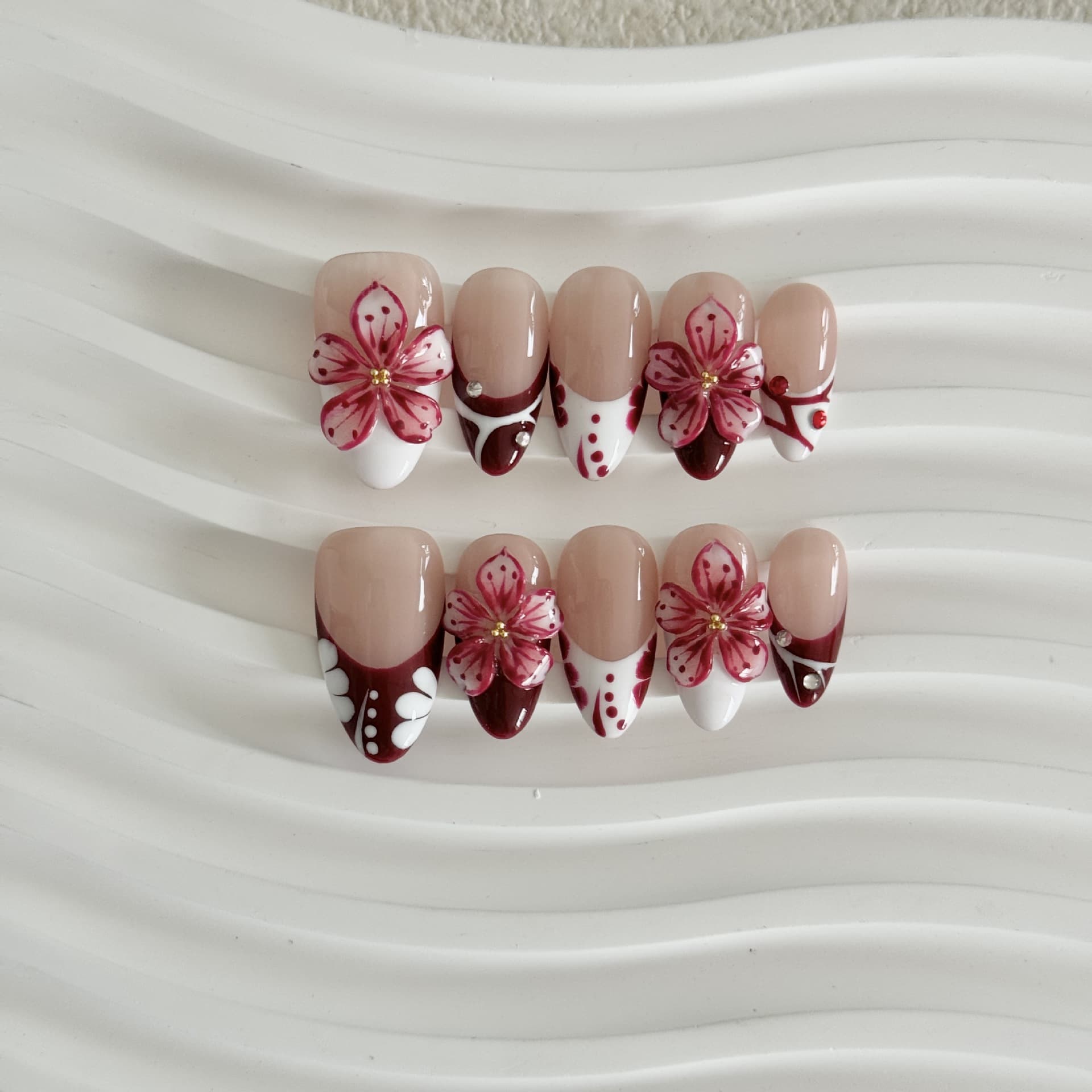 New Almond French Ombre Flower Wine Red Overseas Handmade Press-On Nails Ins Quality Press-On Nails