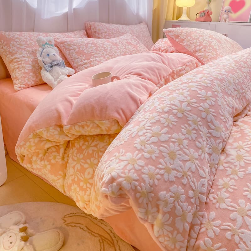 Winter Milk Fleece 4-Piece Set Fresh Student Dormitory Carved Milk Fleece Duvet Cover Sheet Fitted Sheet Style 3-Piece Set