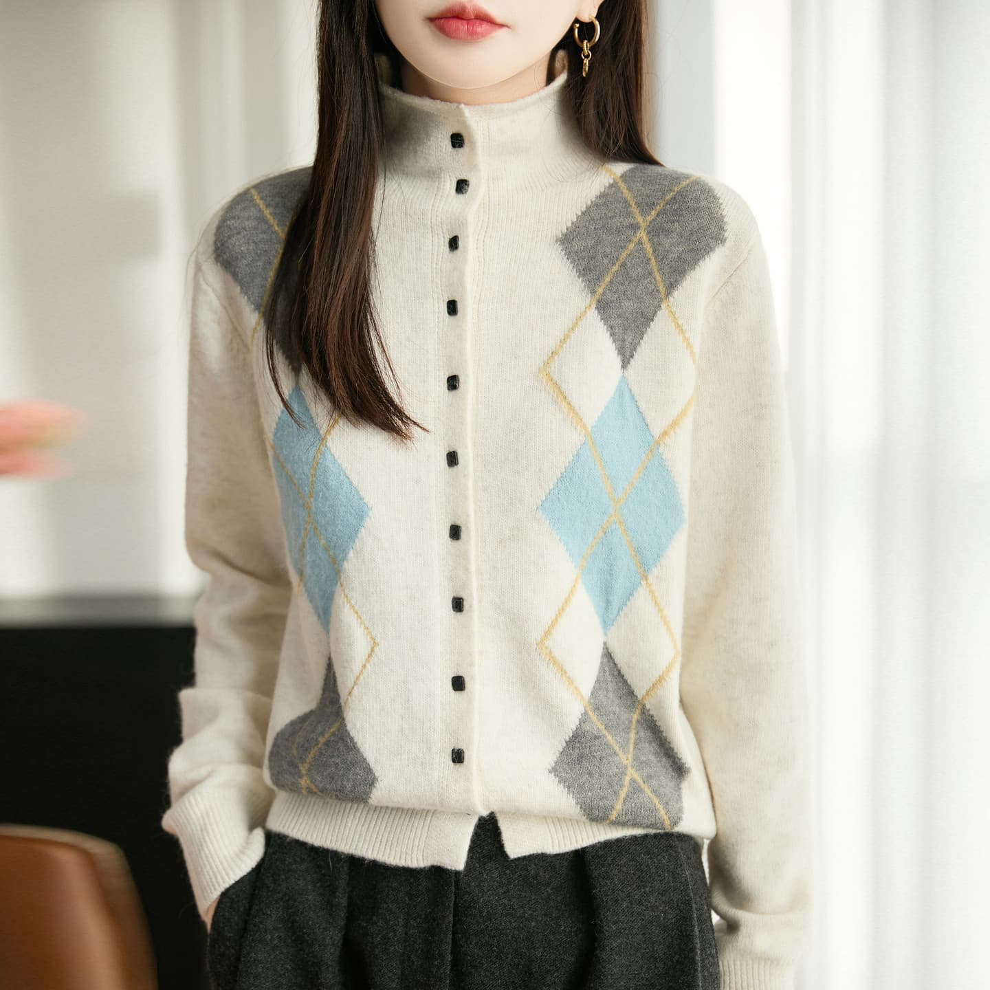 Retro rhombus wool knitted cardigan for women 2025 new thickened warm loose slimming bottoming shirt sweater jacket
