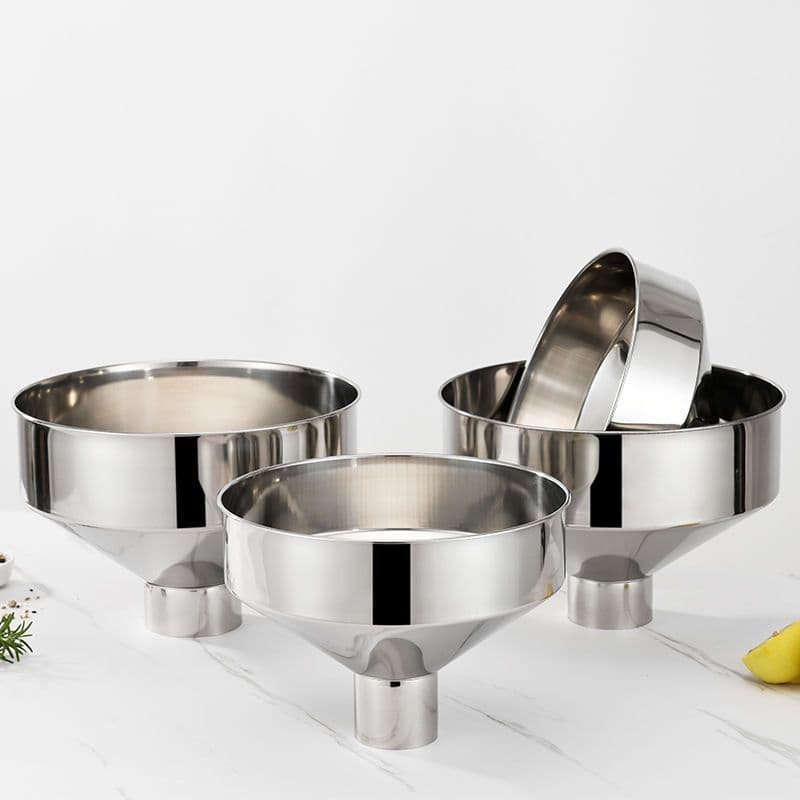 304 stainless steel thickened funnel, large diameter for industrial and home use in transferring liquids like wine and oil.