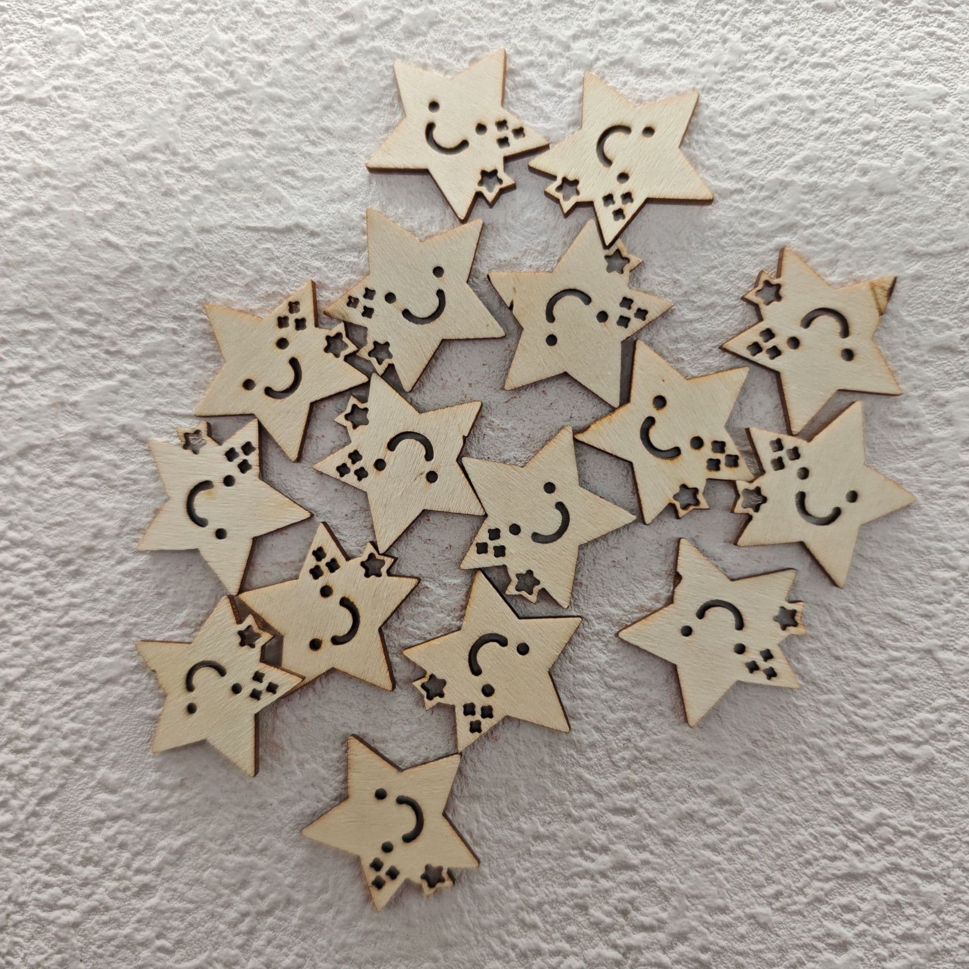 New Arrival In Stock Wooden Craft Cartoon Shape Star Wood Chips Children's Handmade Accessories Creative Style