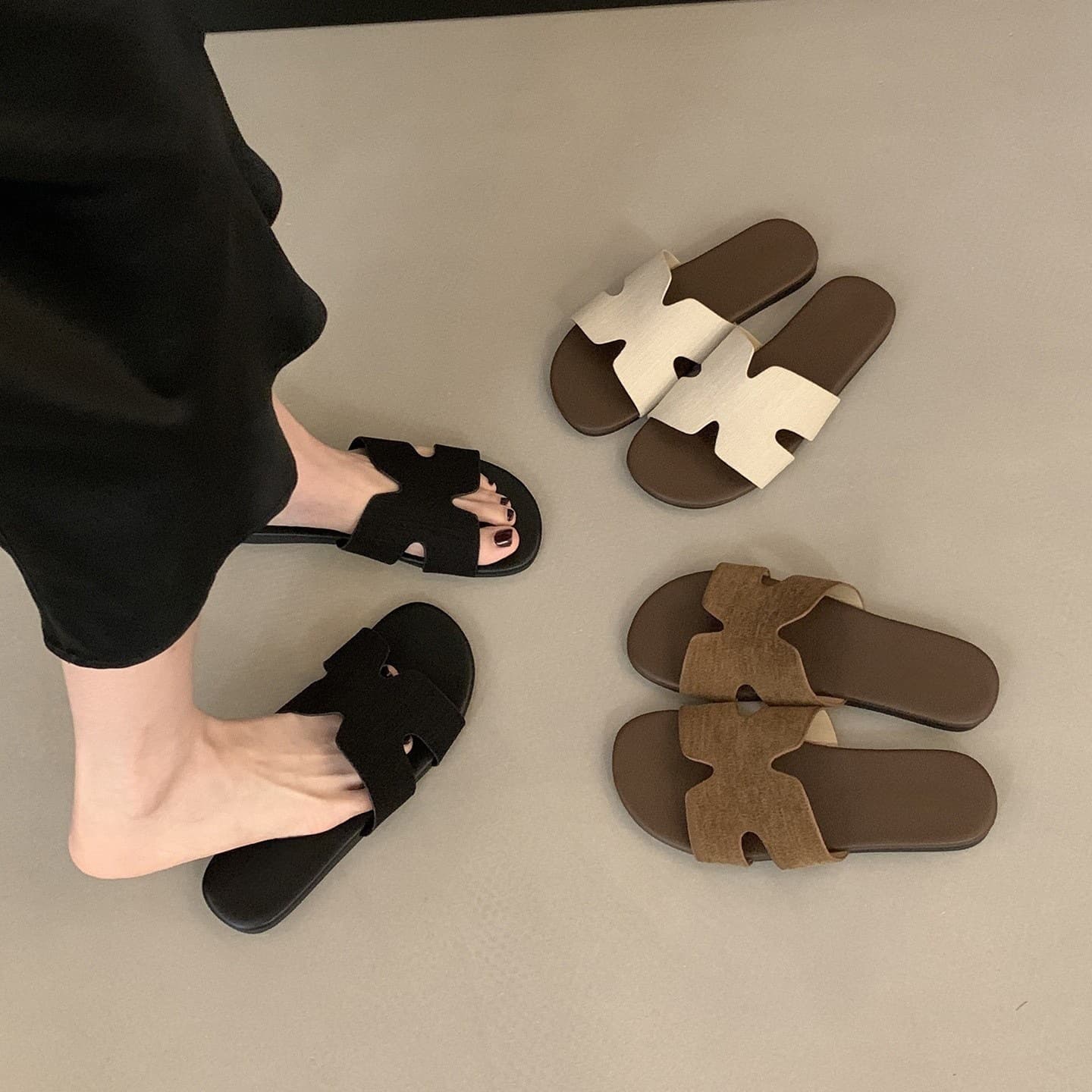 French linen flat flat slippers for women summer outer wear 2025 new resort style seaside beach soft sandals