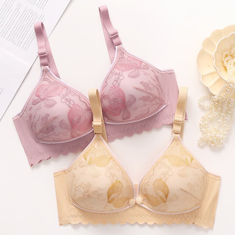 Factory direct stock of thin, push-up, anti-sagging maternity and nursing bras for women, suitable for pregnancy and postpartum breastfeeding.
