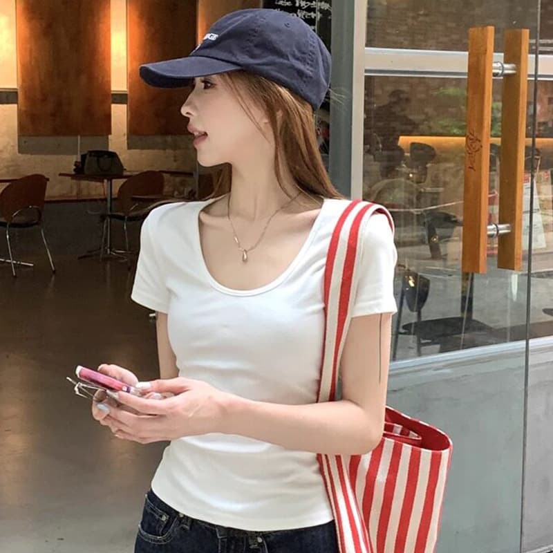 2026 Summer New Style U-Neck T-Shirt with Unique Design, Slim Fit, Solid Color, Simple and Versatile Women's Short-Sleeve Top
