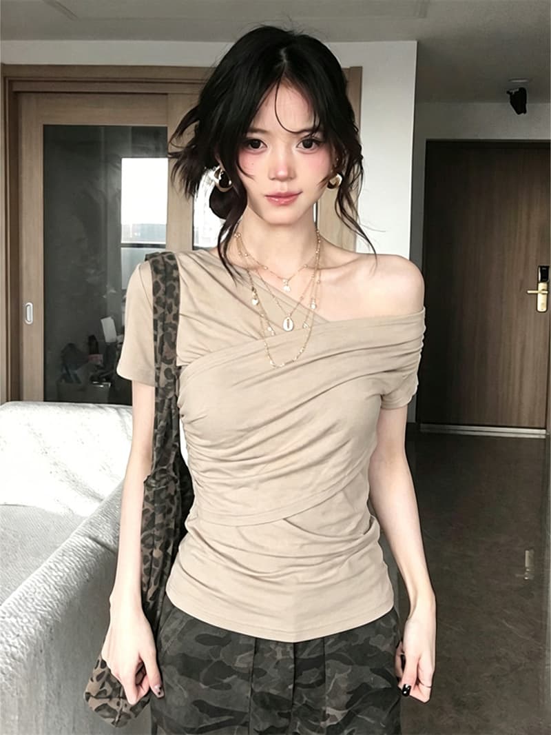 American Trendy Off-Shoulder Short-Sleeve T-Shirt for Women Summer Design Pleated Waist Slimming Fitted Exposed Shoulder Top Tee