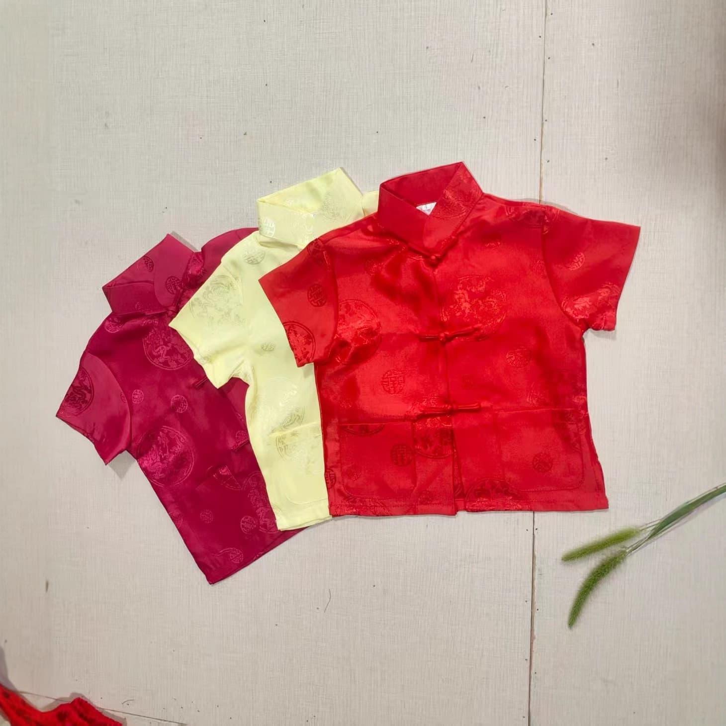 Summer children's short-sleeved jacquard dragon Tang suit student performance costume foreign trade boys' kung fu costume