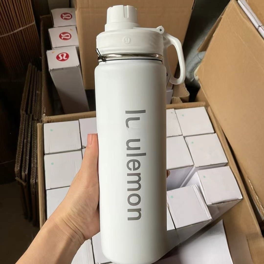 Lululemon Sports Water Bottle Outdoor Insulated Cup Yoga Water Bottle 710ML Men's and Women's Large Capacity White Pink Blue