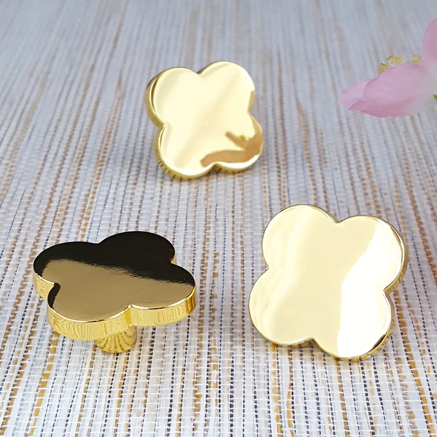 European Style Four-Leaf Clover Furniture Handle for Drawer, Cabinet Door, Wardrobe, Wine Cabinet, Shoe Cabinet, Kitchen Cabinet, Bookcase