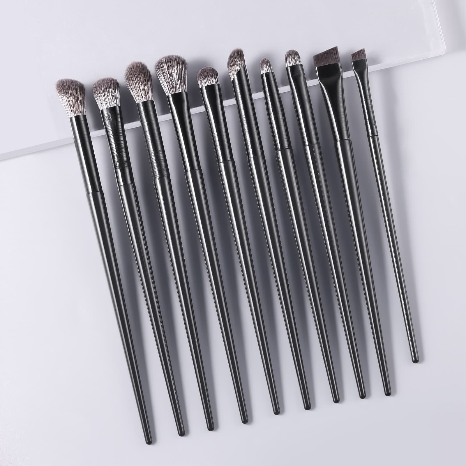 10/8-Piece Black Eye Makeup Brush Set, Eyeshadow Brush, Blending Brush, Blade Brush, Eyebrow Brush, Complete Set of Makeup Tools