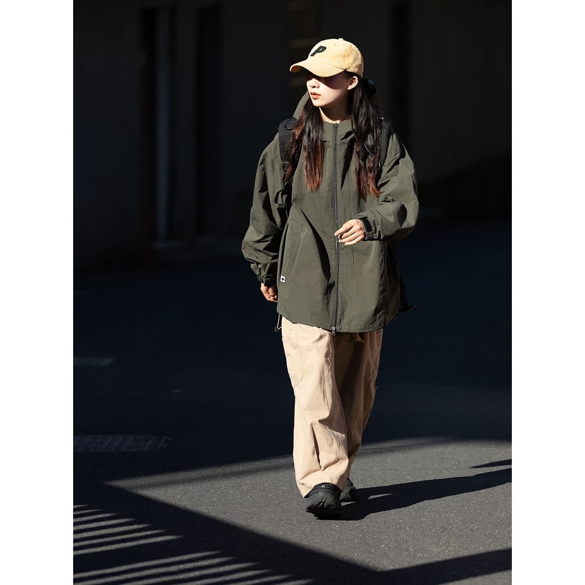Japanese light outdoor jacket women's waterproof breathable mountaineering clothing cityboy hooded jacket BF style loose jacket