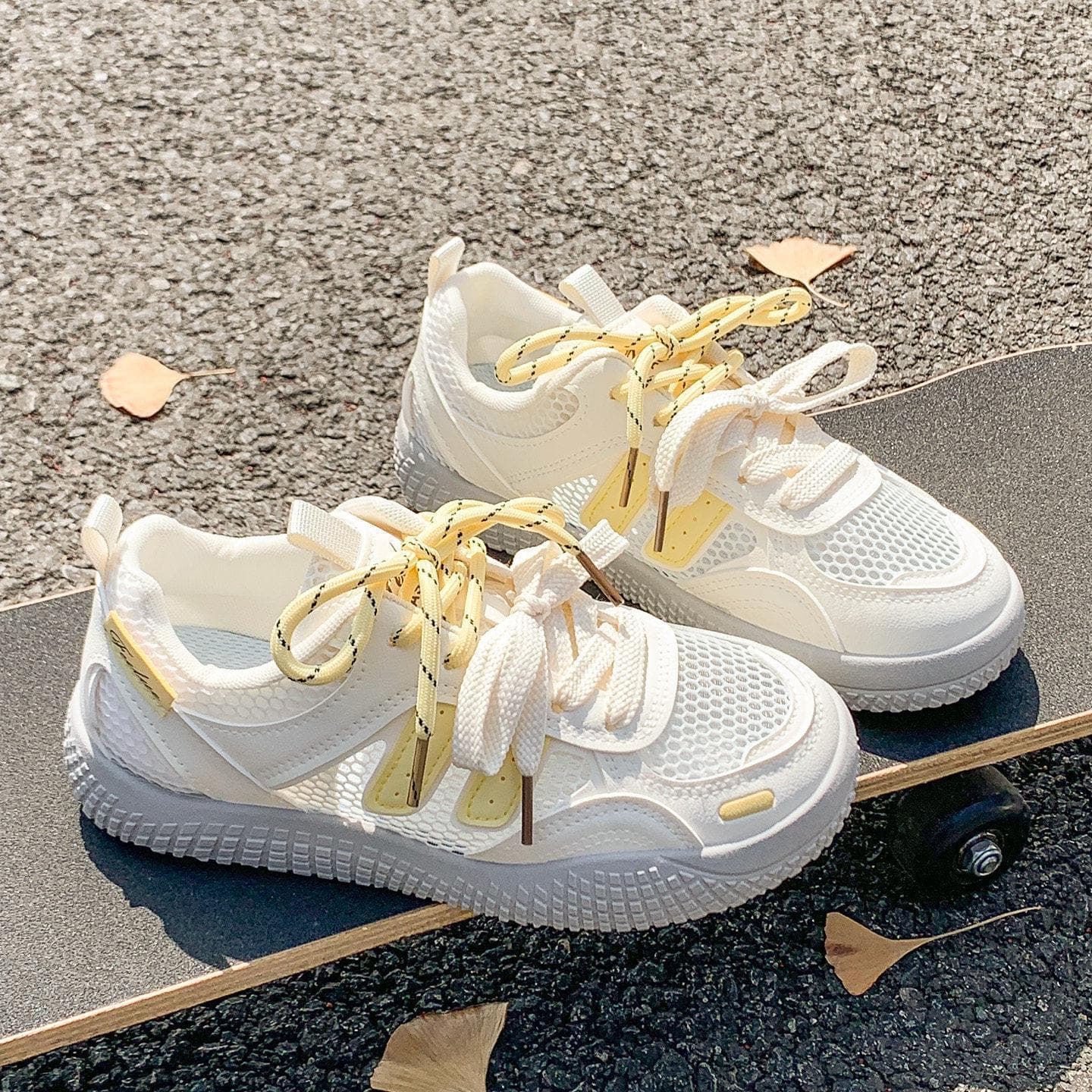 Summer Women's Shoes Breathable Mesh White Sneakers 2026 New Model Versatile Shoes to Match with Skirts Trendy German Training Shoes Sneakers