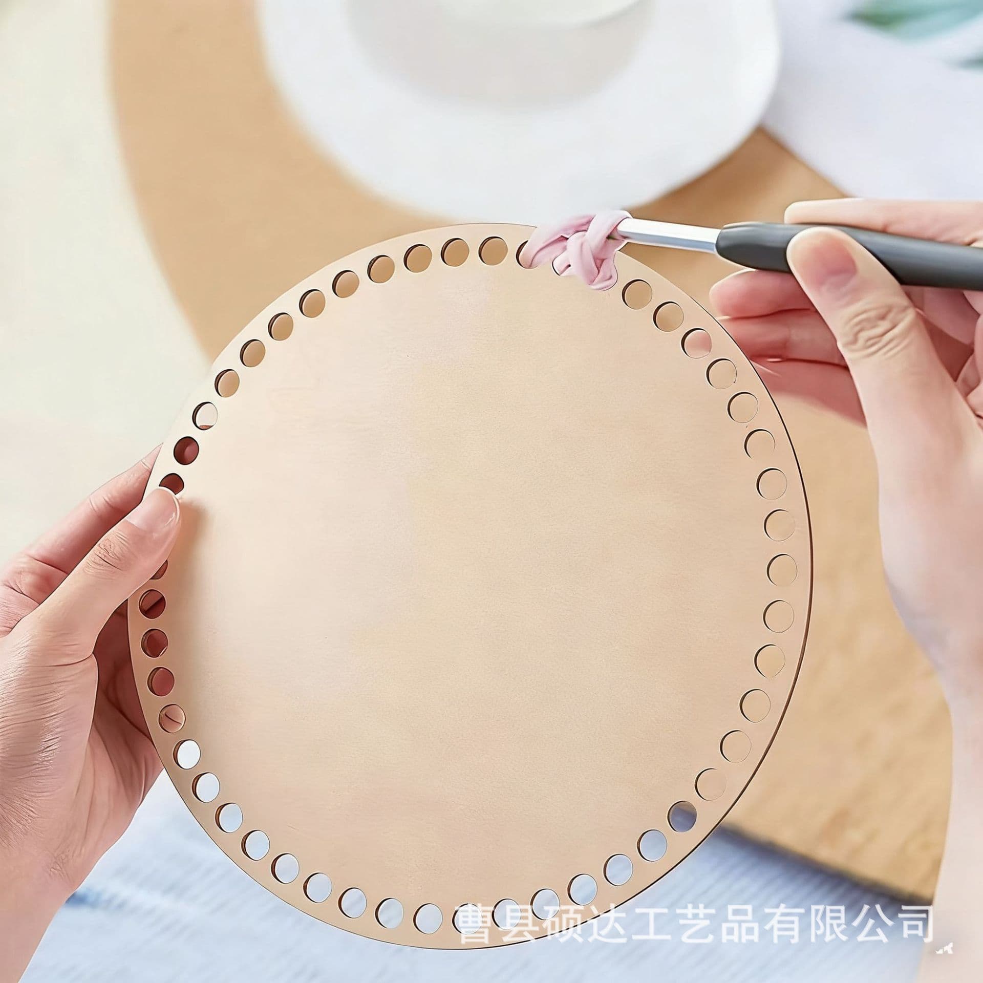 Wooden Handmade Yarn Weaving Board Solid Wood Crochet Weaving Decoration Creative Round Multi-Hole Weaving Decorative Prop
