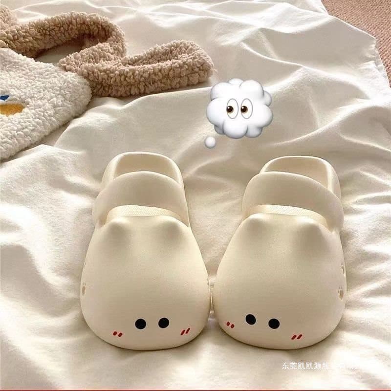 Women's New Cartoon Beach Clog Sandals, Summer Cute Cat Closed-Toe Indoor Slippers for Women, Medium