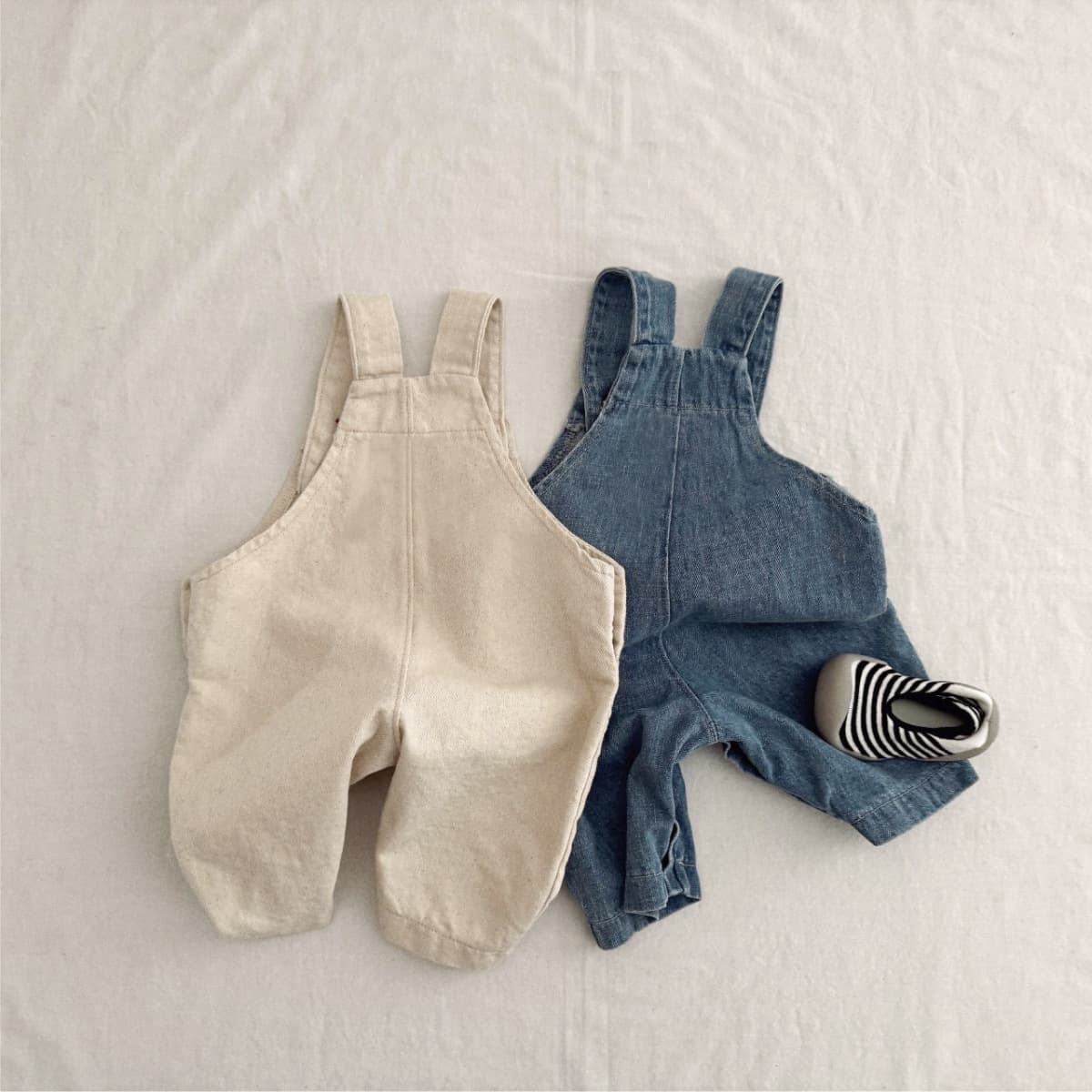 Baby Overalls, Spring and Autumn Style, for Boys and Girls Ages 1-3, Simple Pants, Spring and Autumn Wear, Stylish Infant Jeans