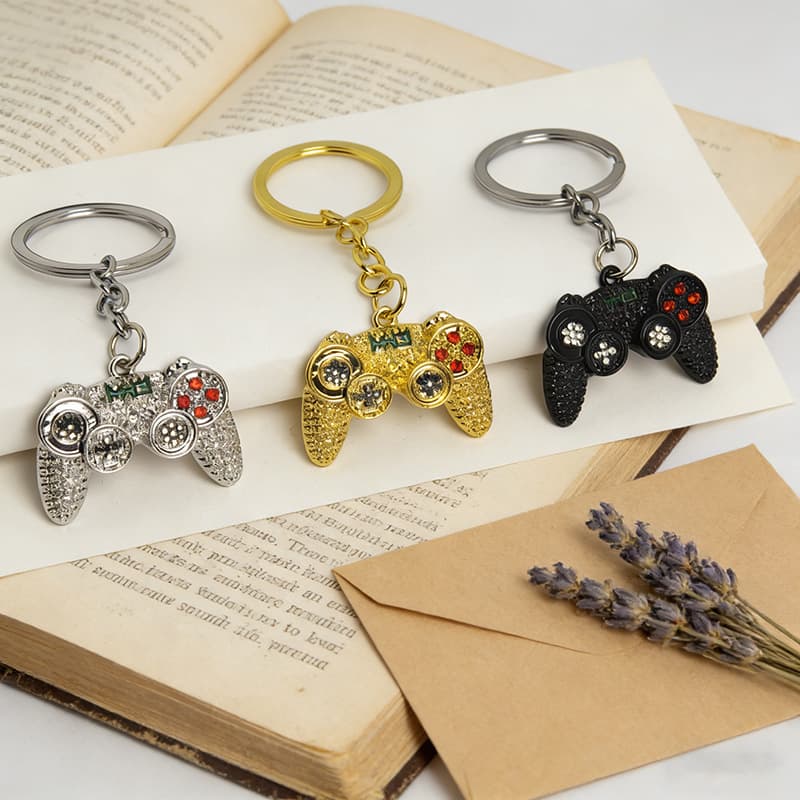Cross-border Game Controller Keychain Mini Electronic Metal Game Console Controller Childhood Memory Small Gift Pendant