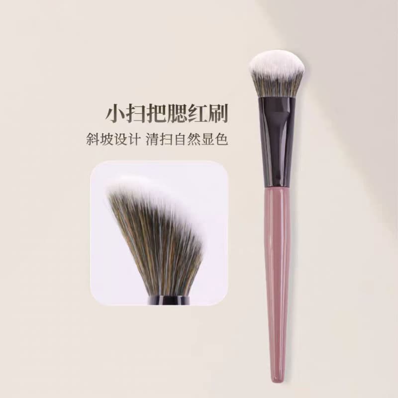 Small Broom Blush Brush Sloped Pointillism Brush Contour Brush Makeup Artist Professional Cangzhou Makeup Brush Makeup Tools Wholesale