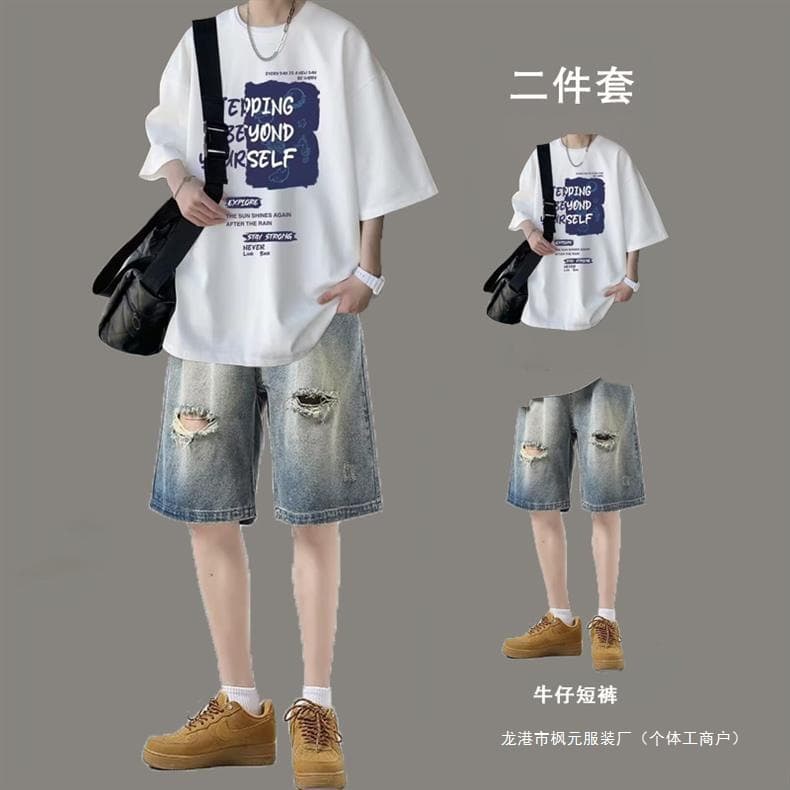 Summer short-sleeved suit for men with pure cotton T-shirt and denim shorts, a cool and handsome outfit for boys to wear in summer.
