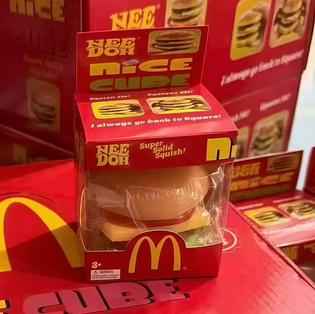 Cross-border hot-selling Internet celebrity burger to vent, pinch toy, children’s stress relief toy, M Ji design, stress relief educational toy