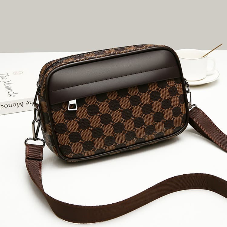 Cross-border Wholesale Men's Soft Leather Sling Bag, Business Casual with Multi-function Wristlet