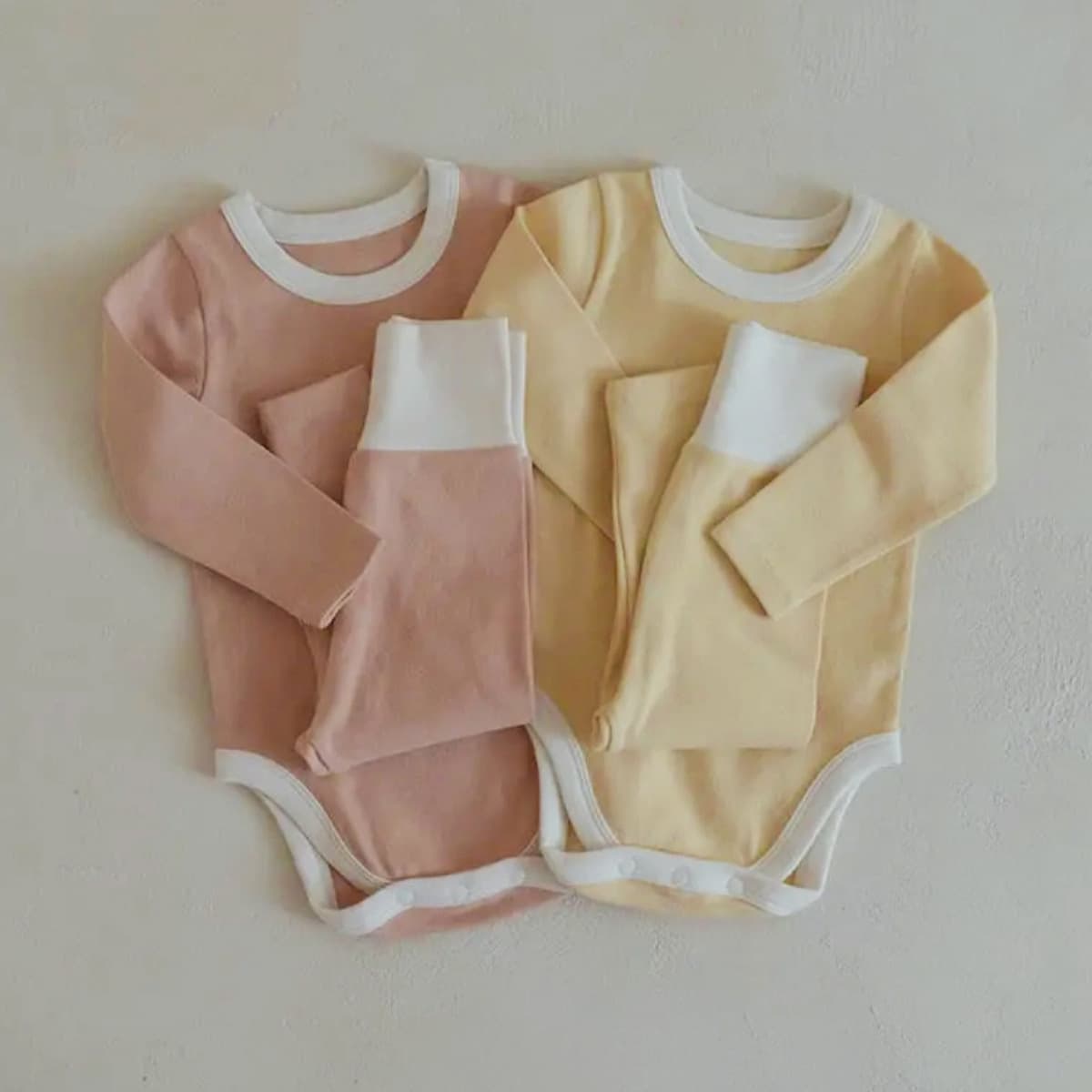 Autumn Korean Style Baby Color-Block Round Neck Bodysuit + High-Waist Belly-Protecting Leggings + 3D Flower Hat Set