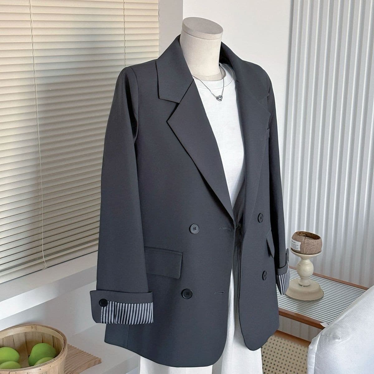 High-end small blazer, new style with cuff splicing design, versatile Korean version, loose temperament, lazy blazer