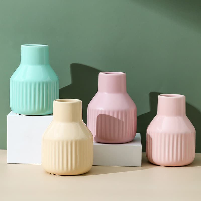 Xinyi Nordic Simple Ceramic Vase Creative Small Dried Flower Arrangement Home Living Room Mini Vase Decoration